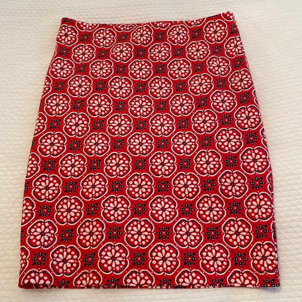 LOFT Red Stretch Skirt. Size Small.